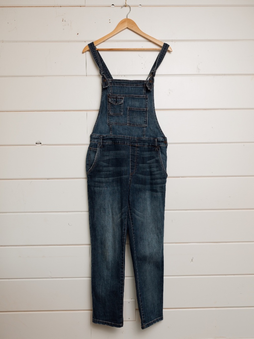 Free People Denim Overalls Size 30 – Flattering Straight Leg – Unique Back